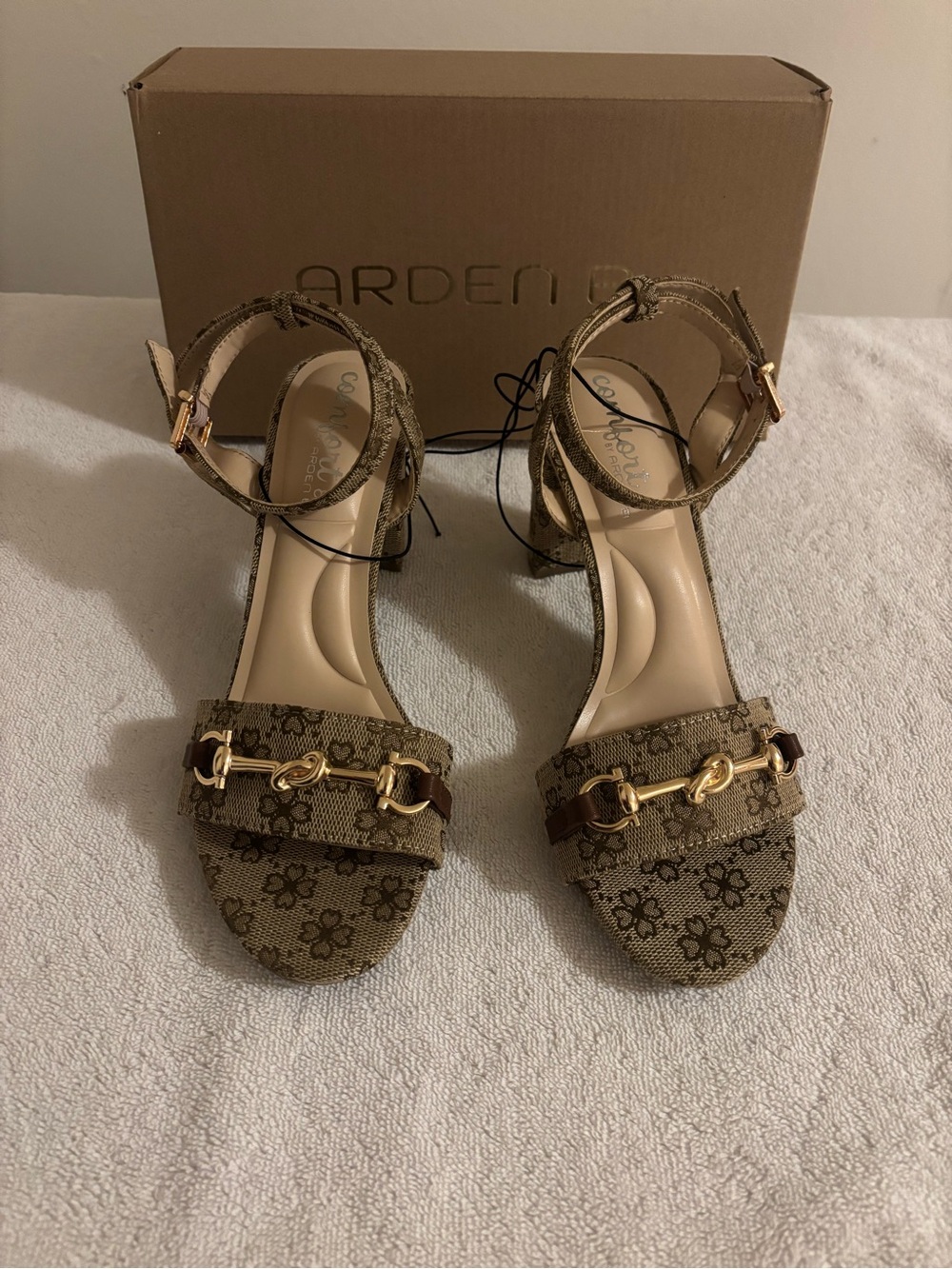 ArdenB Tan Floral Chain-Detail Block Heel Sandals